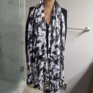 Black and White Floral Scarf
